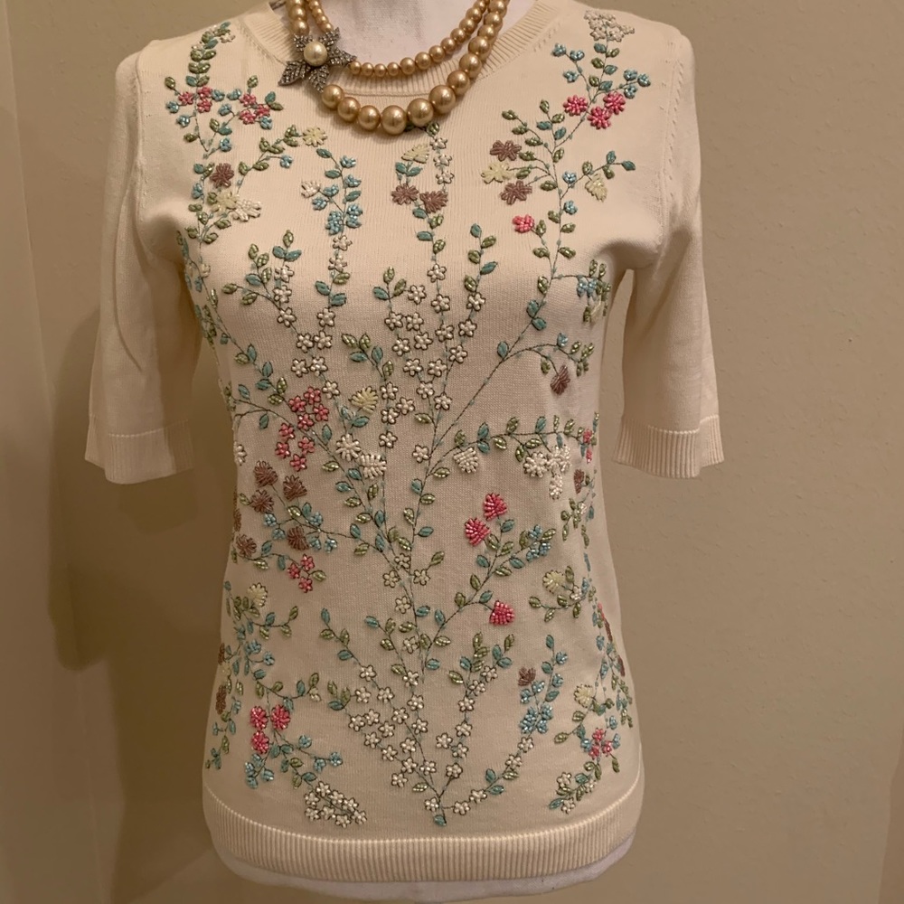 Talbots White Knitted Top with Beaded Flowers XS
